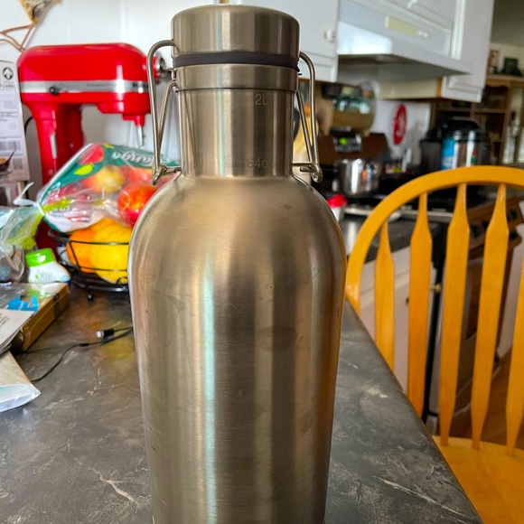 SS Growler 64 oz Stainless Steel Beer/Beverage Container - Picture 1 of 4